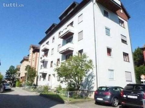 Originelle DACH-Wohnung mit CHARME