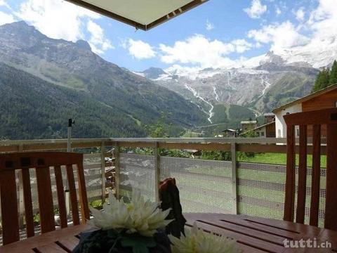 Exklusiv mit Blick auf den Gletscher