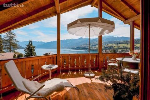 Wunderschöne Dachwohnung am Thunersee mit tra