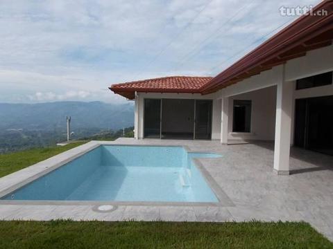 Costa Rica, neues Haus mit traumhafter Sicht