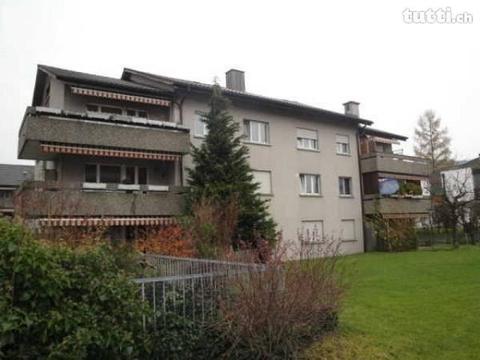 Helle Wohnung mit grossem Balkon