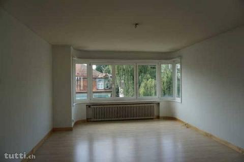 Schöne Altbauwohnung im Maihof-Quartier