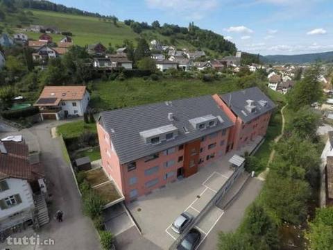 202m2 grosse Wohnung zuoberst, mit Charme, Ab