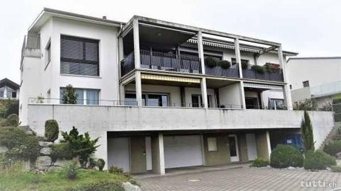 Neuwertige Attika-Maisonette Wohnung mit toll