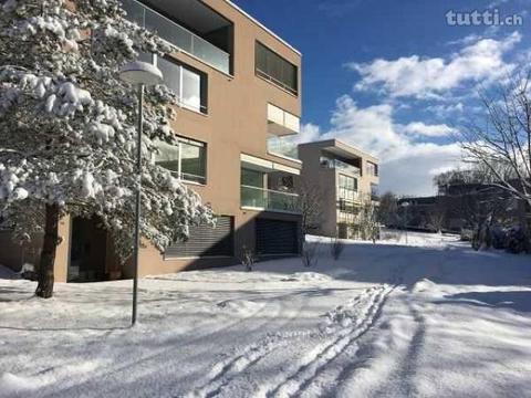 Moderne Wohnung in unmittelbarer Stadt / Bhf