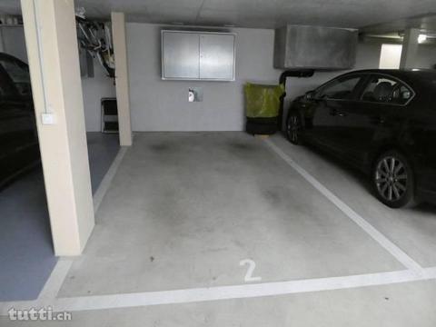 Einstellhallen Parkplatz