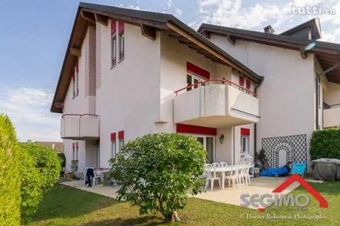 Spacieuse villa de 6 pièces 220m2 à Eysins Va