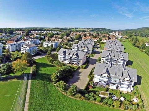 Grosszügige Gartenwohnung mit Blick ins Grüne