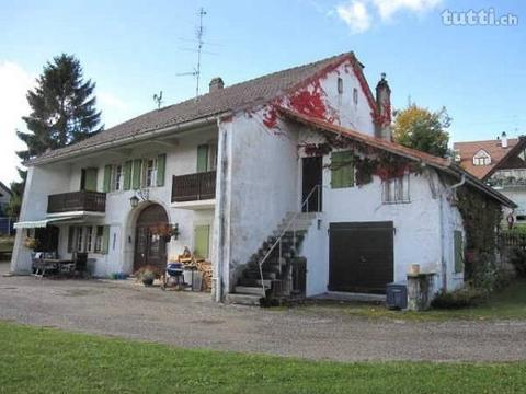 Ancienne ferme dans le village