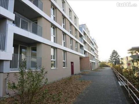 Grosszügige Wohnung mit Gartensitzplatz