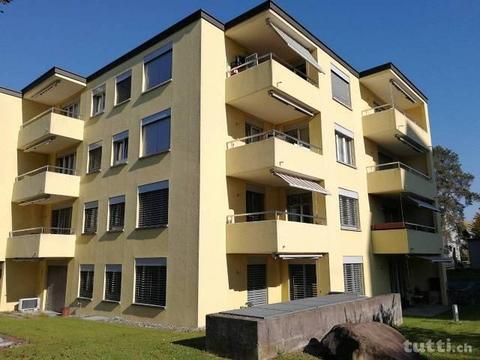 2 Zimmerwohnung mit Balkon in Altstetten