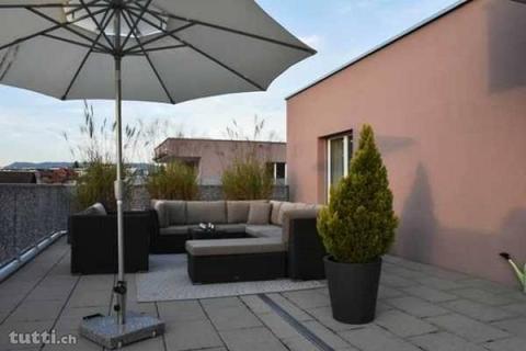 Attikawohnung mit 126m2 grosser Terrasse mitt