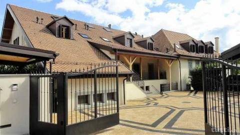 OCCASION UNIQUE Dans un ancien domaine agri