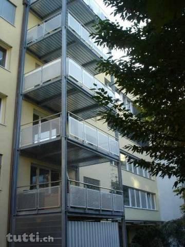 ruhige Wohnung mit Balkon zum ruhigen Hinterh