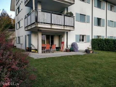 Gartensitzplatz-Wohnung mit Weitsicht