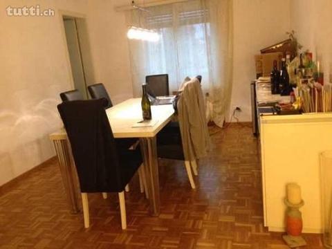 2,5 Zimmer Wohnung, Hochparterre