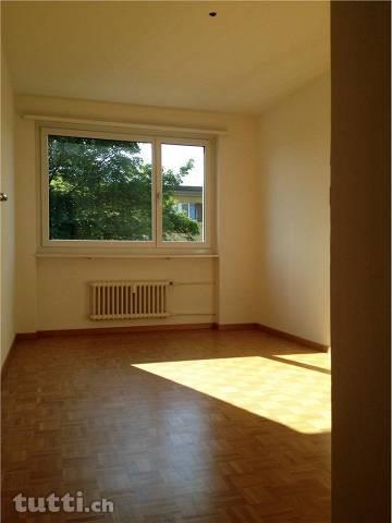 Schöne helle 2,5-Zimmer-Wohnung in Zürich