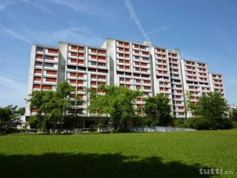 Grosszügig Wohnen mit grossem Balkon (ca. 18