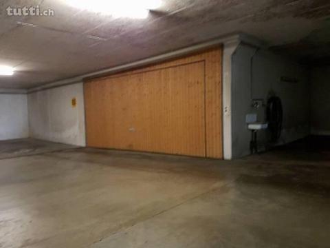 Grosse, abschliessbare Doppelbox-Garage