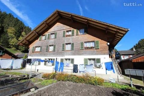 Mehrfamilienhaus mit Optionen im Emmental