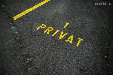 Privat Parkplatz beim Lochergut im Innenhof