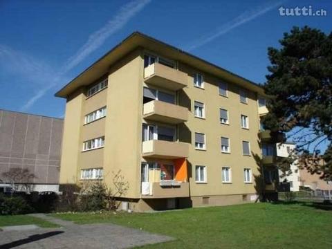 zentrumsnahe 2-Zimmerwohnung hinter Emmen-Cen