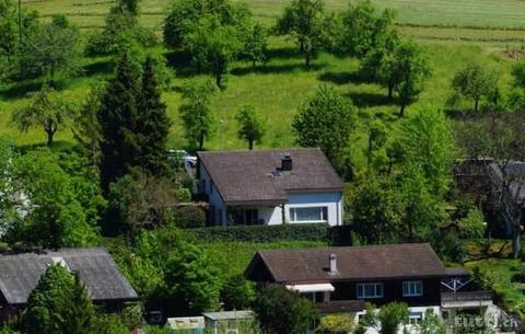 Einfamilienhaus mit herrlicher Aussicht in Bi