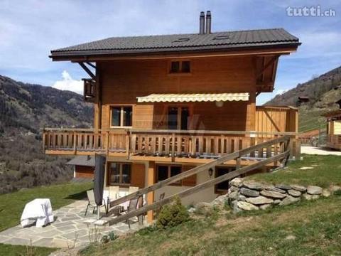 MAGNIFIQUE DUPLEX DANS CHALET DE 2 APPARTEMEN