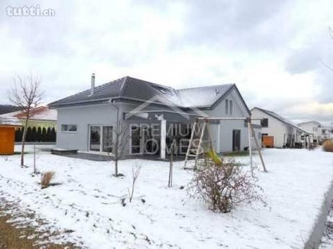 Grosszügiges Einfamilienhaus in idyllischer L