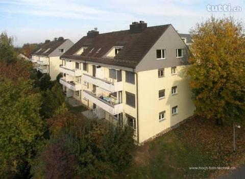 Moderne Wohnung mit Gartensitzplatz