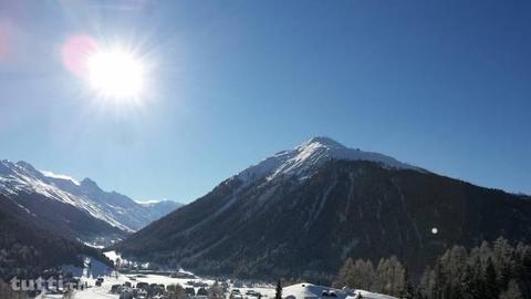 DAVOS DORF GR: Sonnige Wohnung zu vermieten