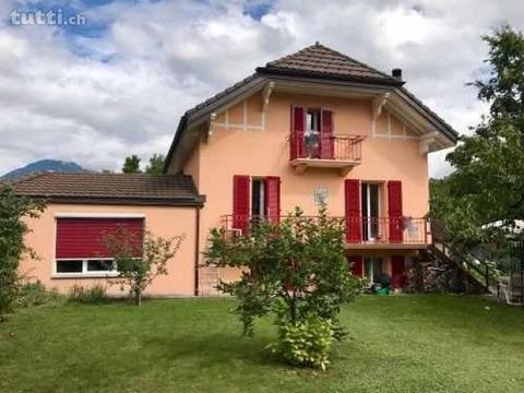 Maison individuelle avec garage-box et jardin