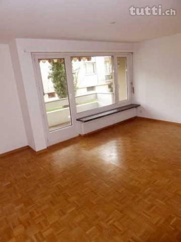 Gemütliche, helle, ruhige 4.5 Z. Wohnung beim