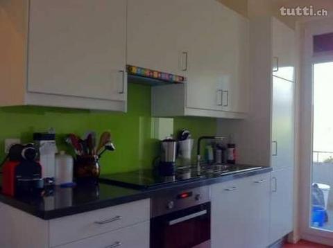 charmante Wohnung mit grossem Balkon zum ruhi