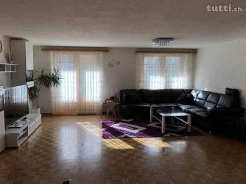 Zentrale, heimelige 3 1/2 Zimmer-Wohnung