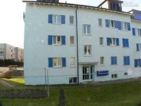 Schöne 2.5 Zimmerwohnung zu vermieten