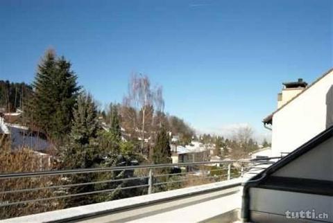 Familienresidenz mit Spielplatz und Aussicht