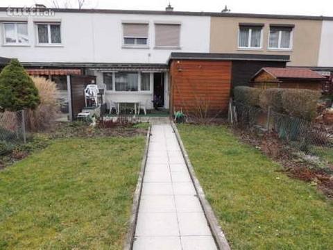 4-ZImmer Reiheneinfamilienhaus mit Schopf und