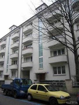 2-Z'Wohnung mit 2 Balkone im Breitequartier