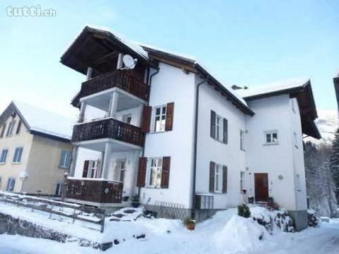 HEIMELIGE 4.5-ZIMMER-DACHWOHNUNG MIT 2 BALKON